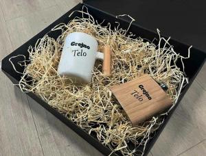 Gift set  GREJNO TELO  šolja + pljoska 