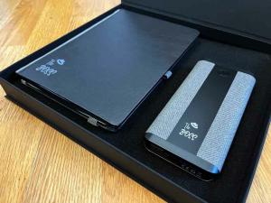 Gift set  THE BOSS rokovnik + power bank 