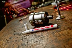 Paint marker E-751 1-2mm zlatna