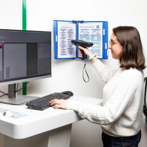 Stalak zidni čelični sa 10 plavih ramova A4 Tarifold-Djois 