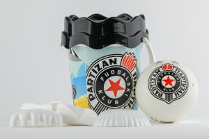 Dečiji set za plažu: Kofica, lopatica, grabuljice, loptica Partizan 
