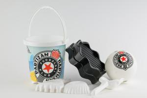 Dečiji set za plažu: Kofica, lopatica, grabuljice, loptica Partizan 